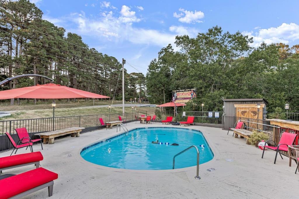 Stonegate Lodge 2 Queen Beds Fast Wifi 50In Tv Salt Water Pool Room # 305 Юрика Спрингс Экстерьер фото