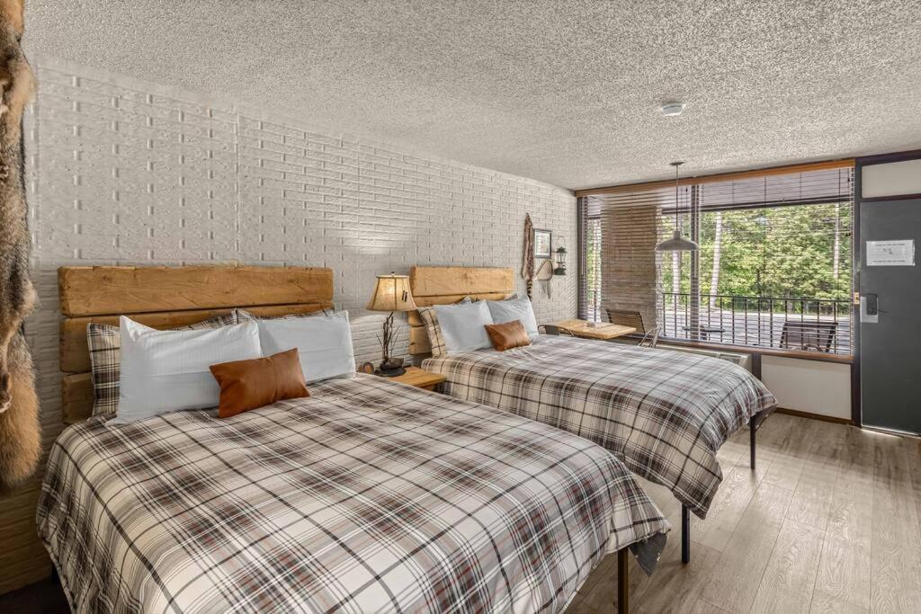 Stonegate Lodge 2 Queen Beds Fast Wifi 50In Tv Salt Water Pool Room # 305 Юрика Спрингс Экстерьер фото